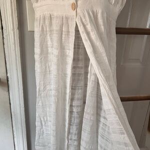 Blue Rain Textured White Garment